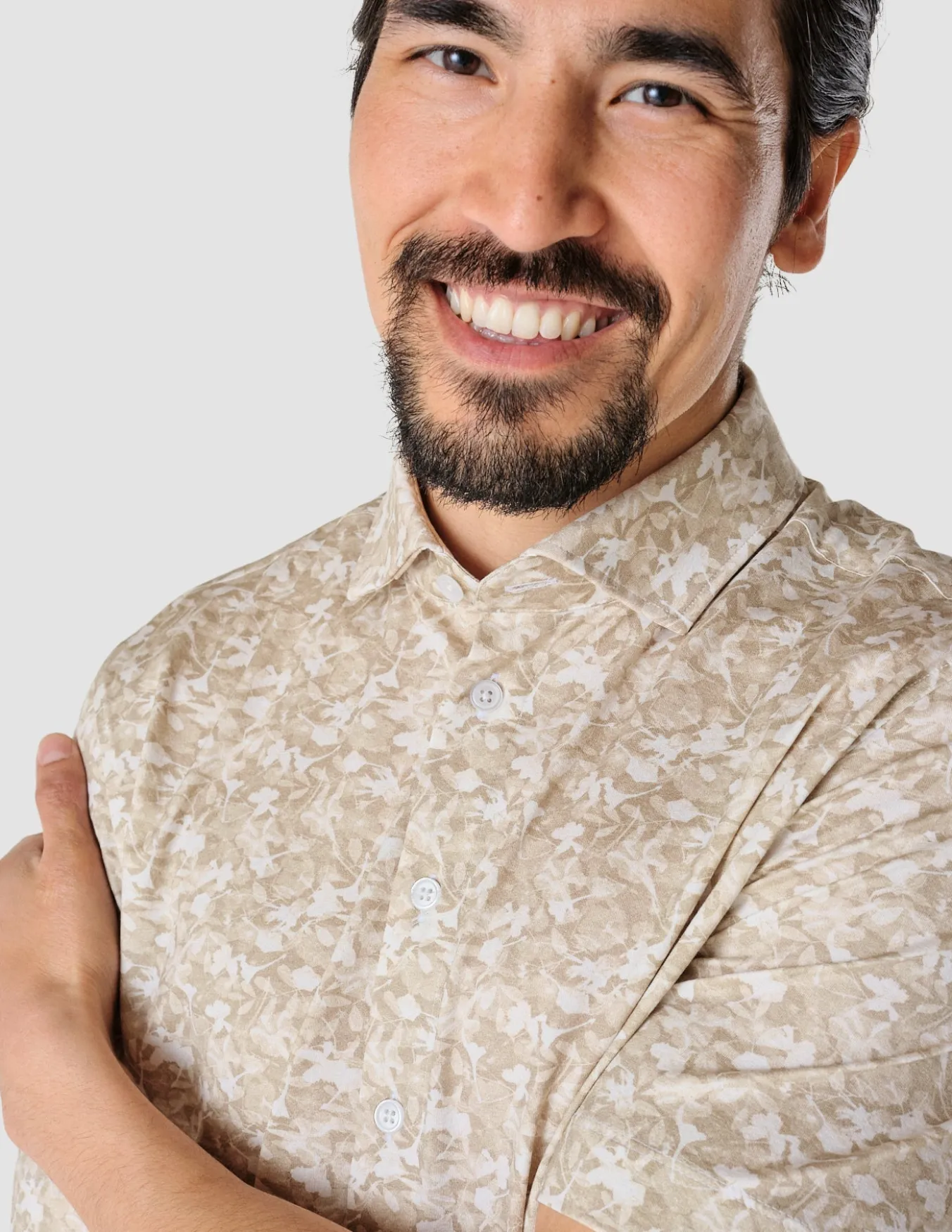 Classic Short-Sleeved Patterned Shirt Clover