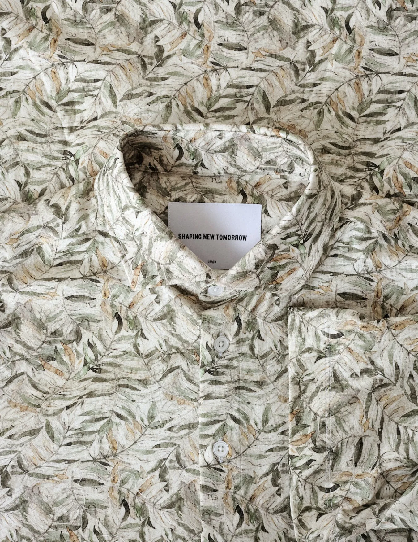 Classic Short-Sleeved Patterned Shirt Dried Leaves
