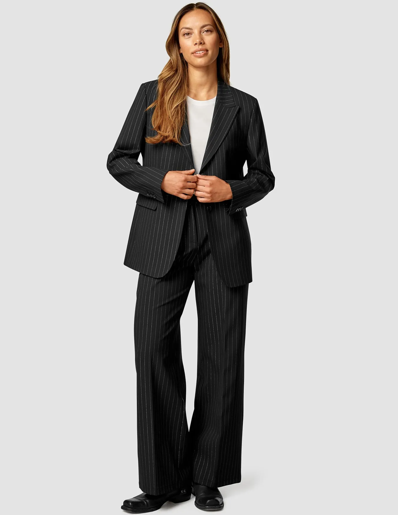 Essential Blazer Black Silver Pinstripe