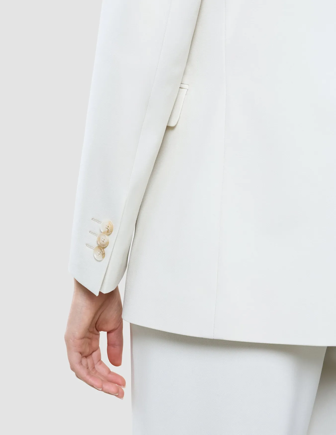 Essential Blazer Off White