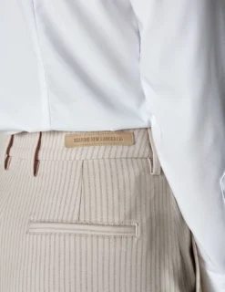 Essential Pants Straight Cream Latte