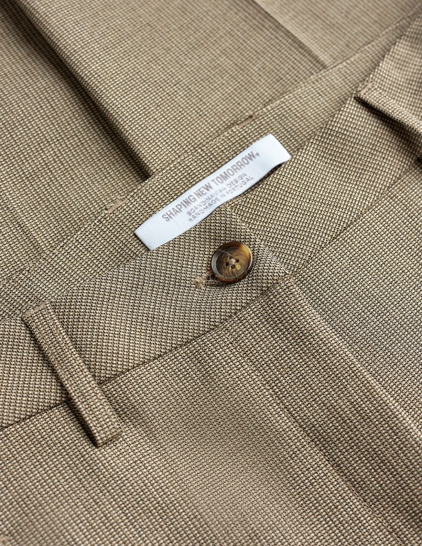Essential Pants Straight Latte