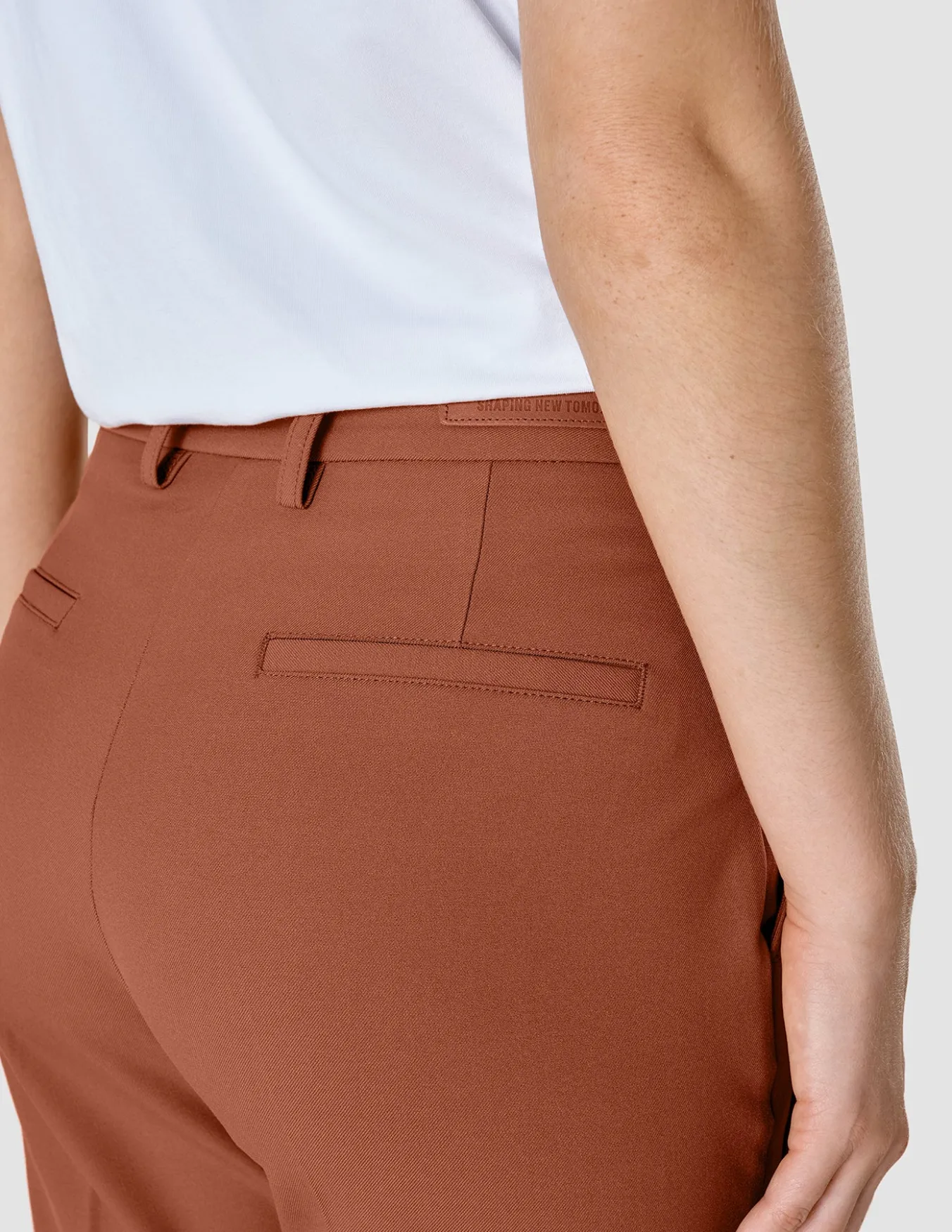 Essential Pants Tapered Terracotta