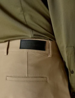 Essential Shorts Khaki
