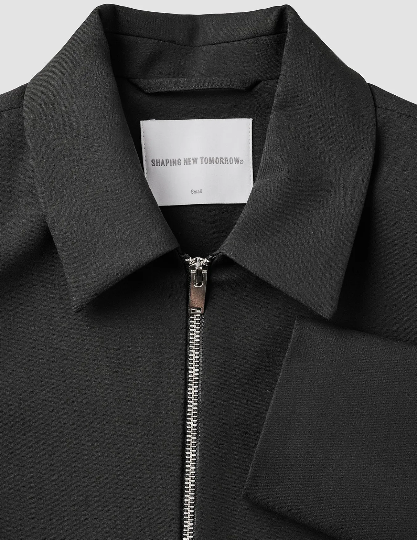 Essential Short Zip Jacket Black