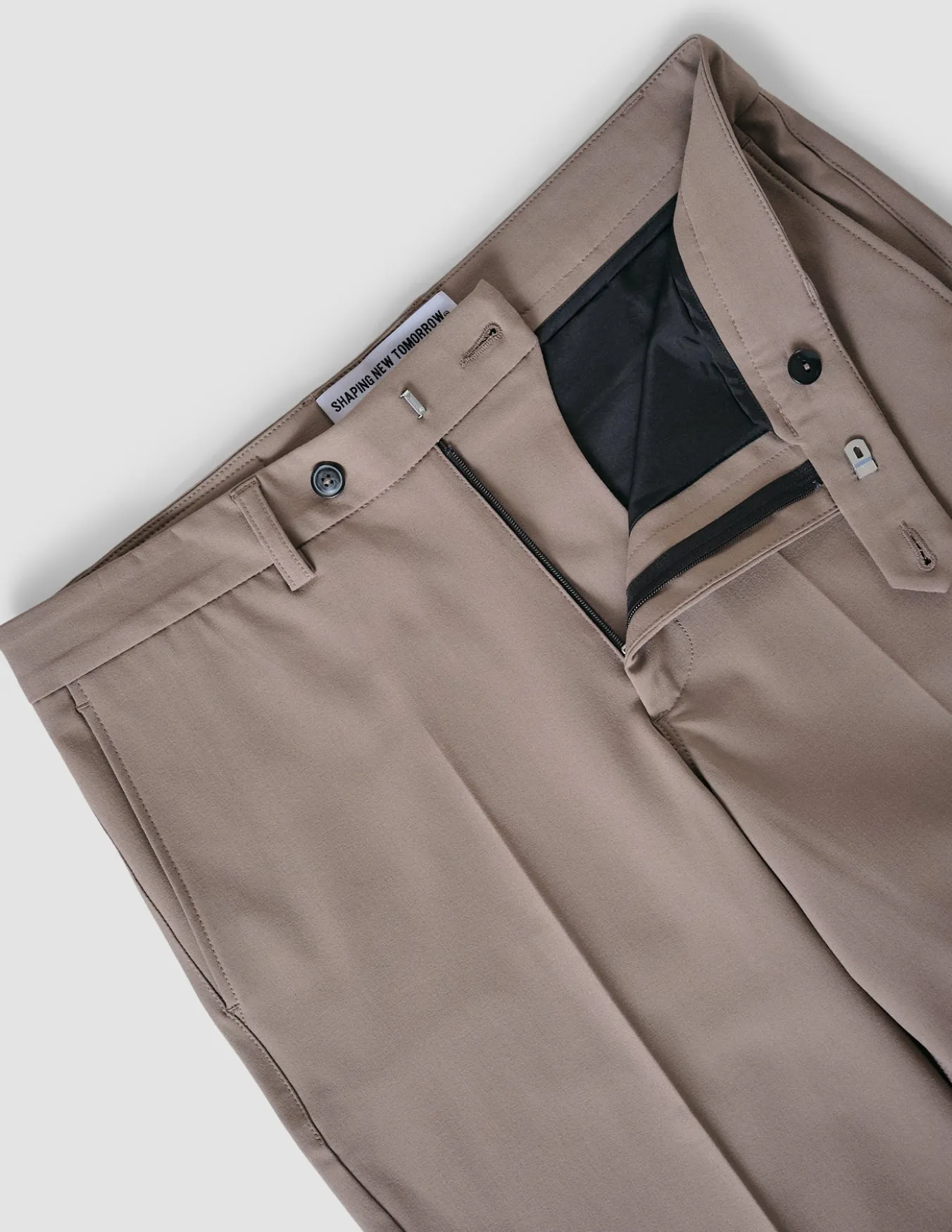 Essential Suit Shorts Walnut