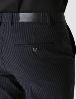 Essential Suit Stanford Stripes