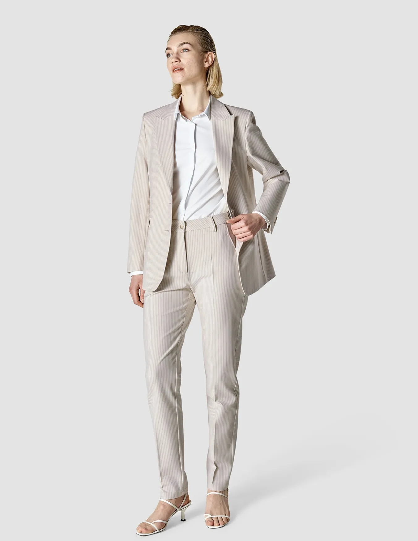 Essential Suit Tapered Cream Latte