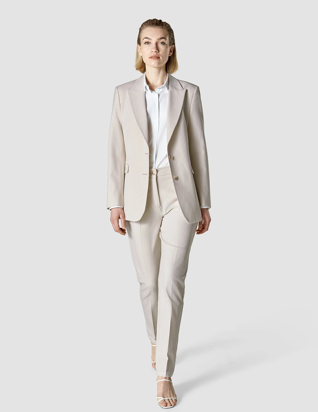 Essential Suit Tapered Cream Latte