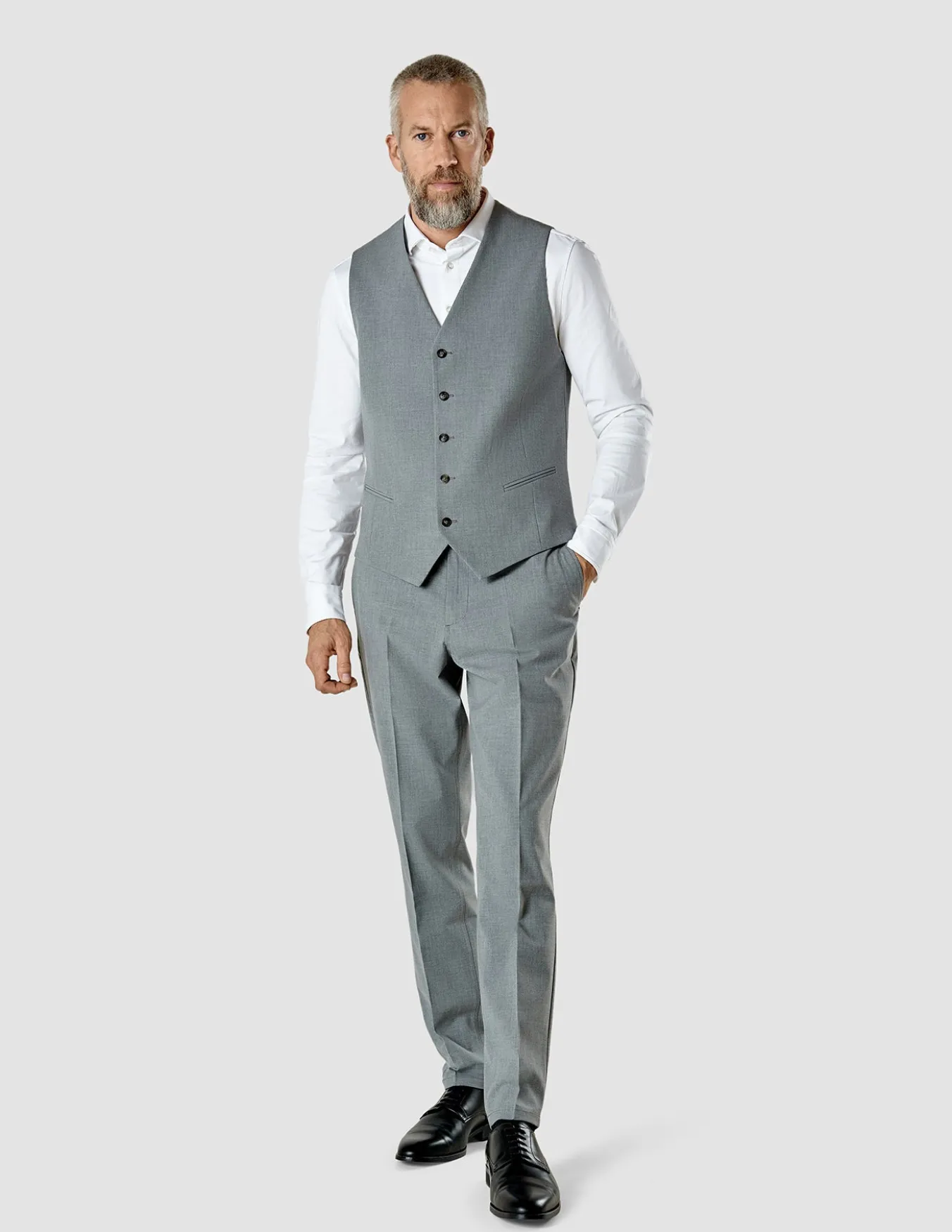 Essential Vest Cloud Grey