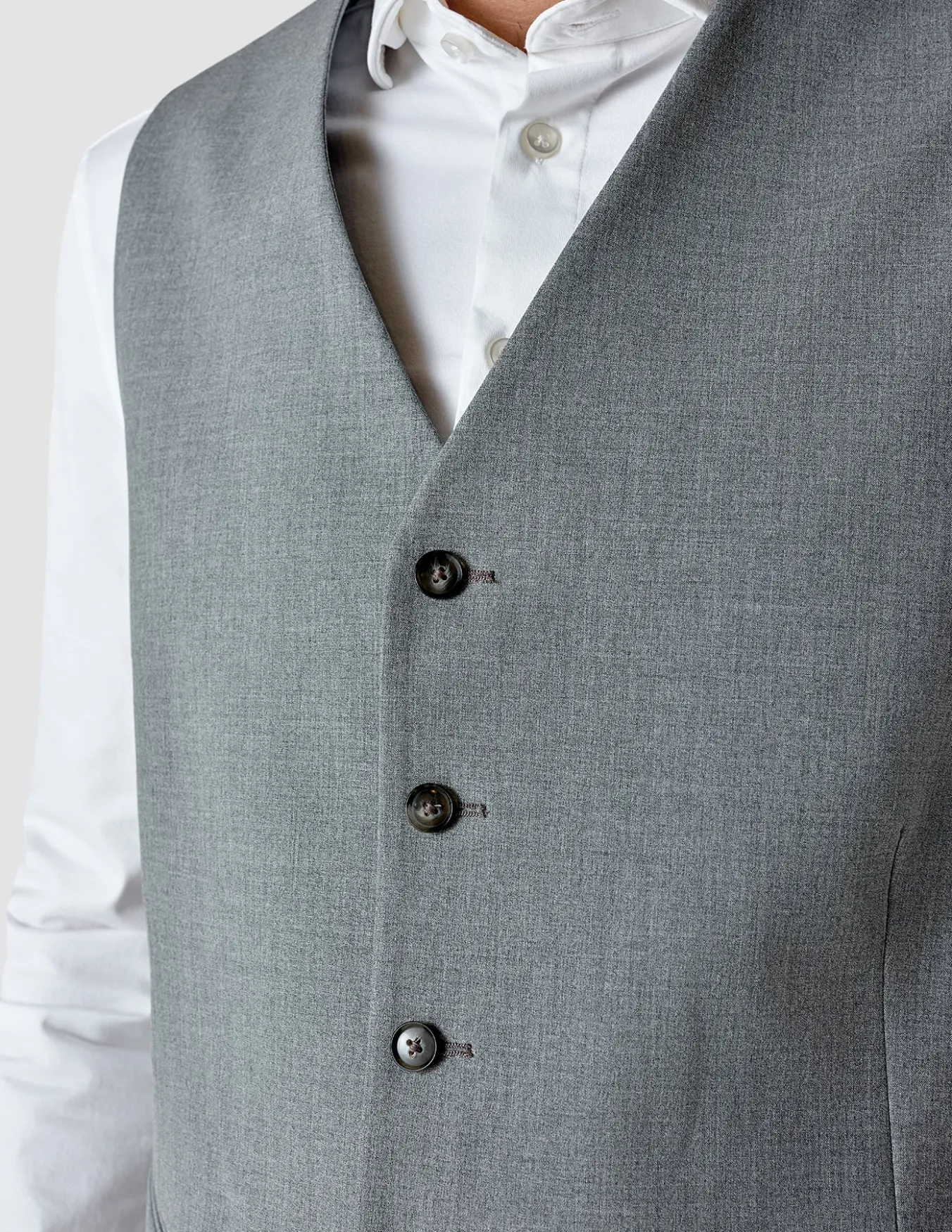Essential Vest Cloud Grey