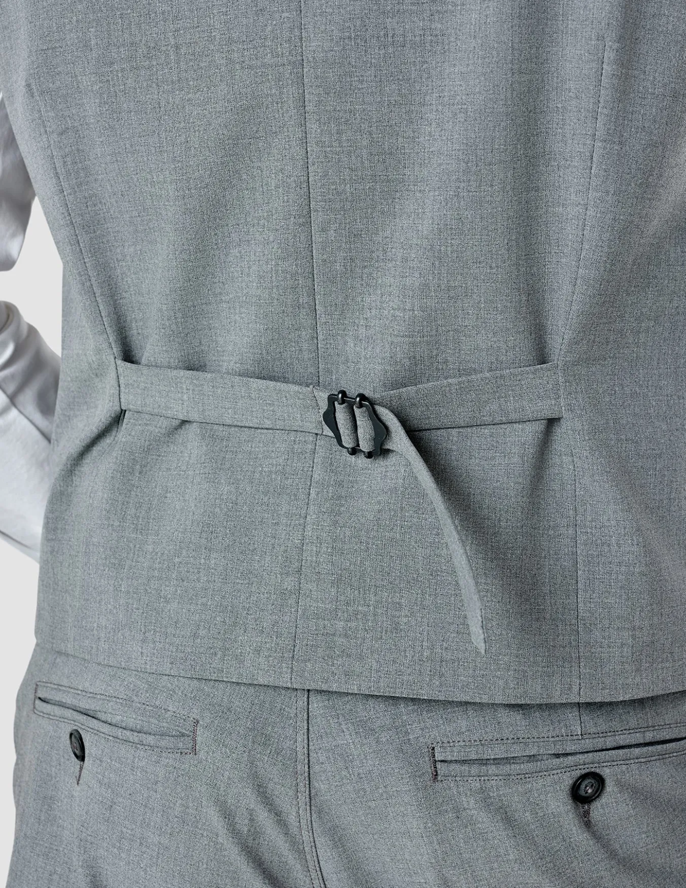 Essential Vest Cloud Grey