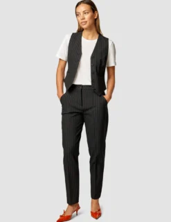 Essential Vest Short Black Silver Pinstripe
