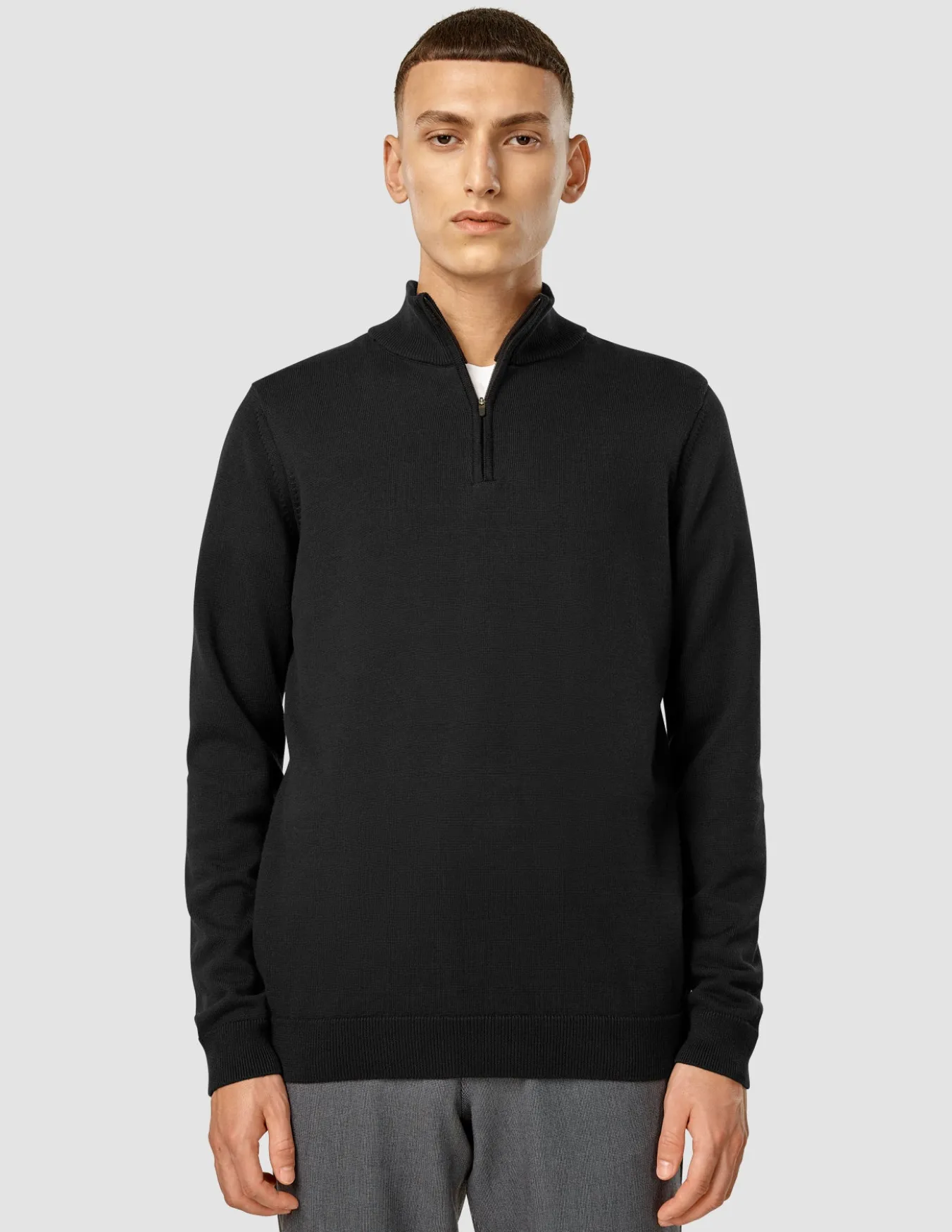 Everyday Knit Half Zip Black