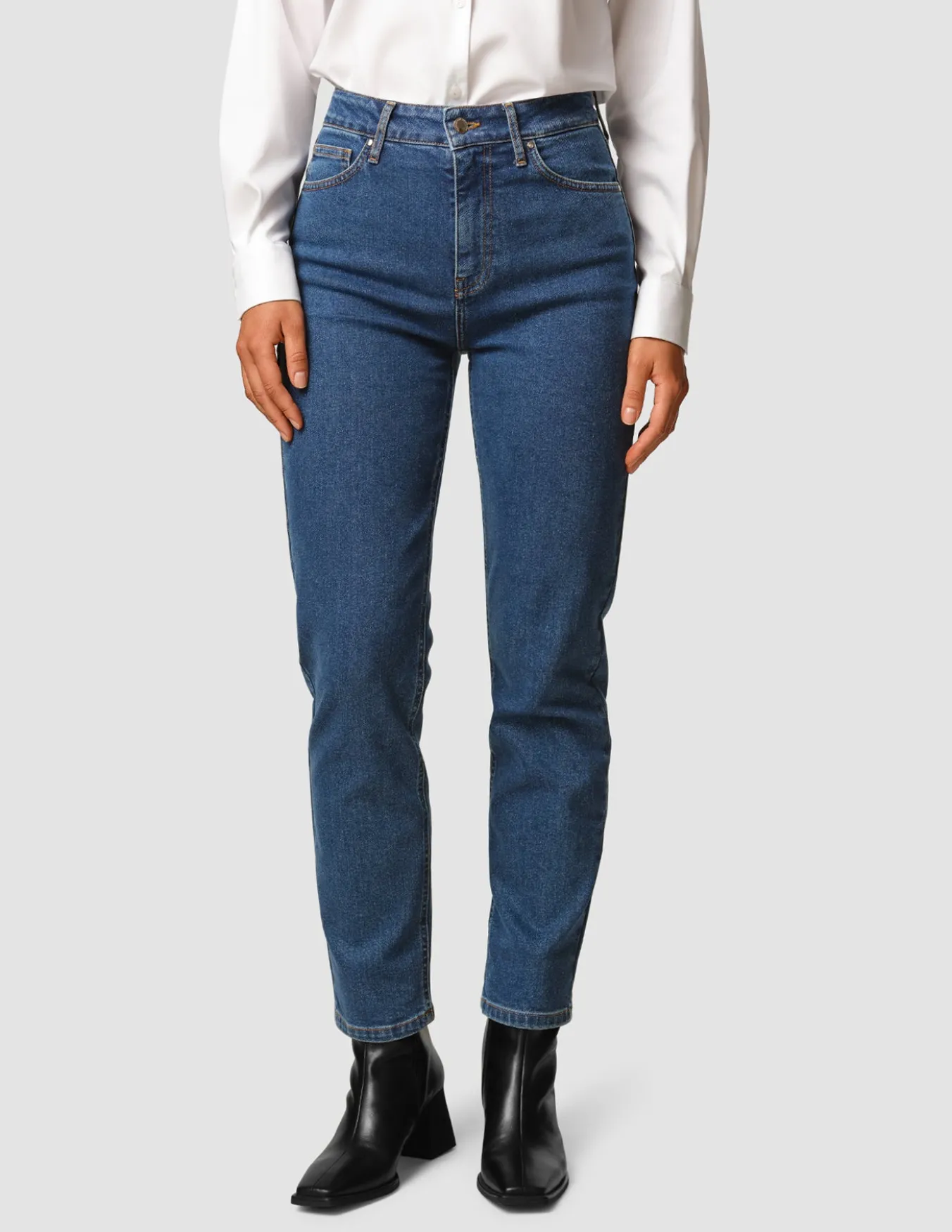 Jeans Tapered Medium Blue