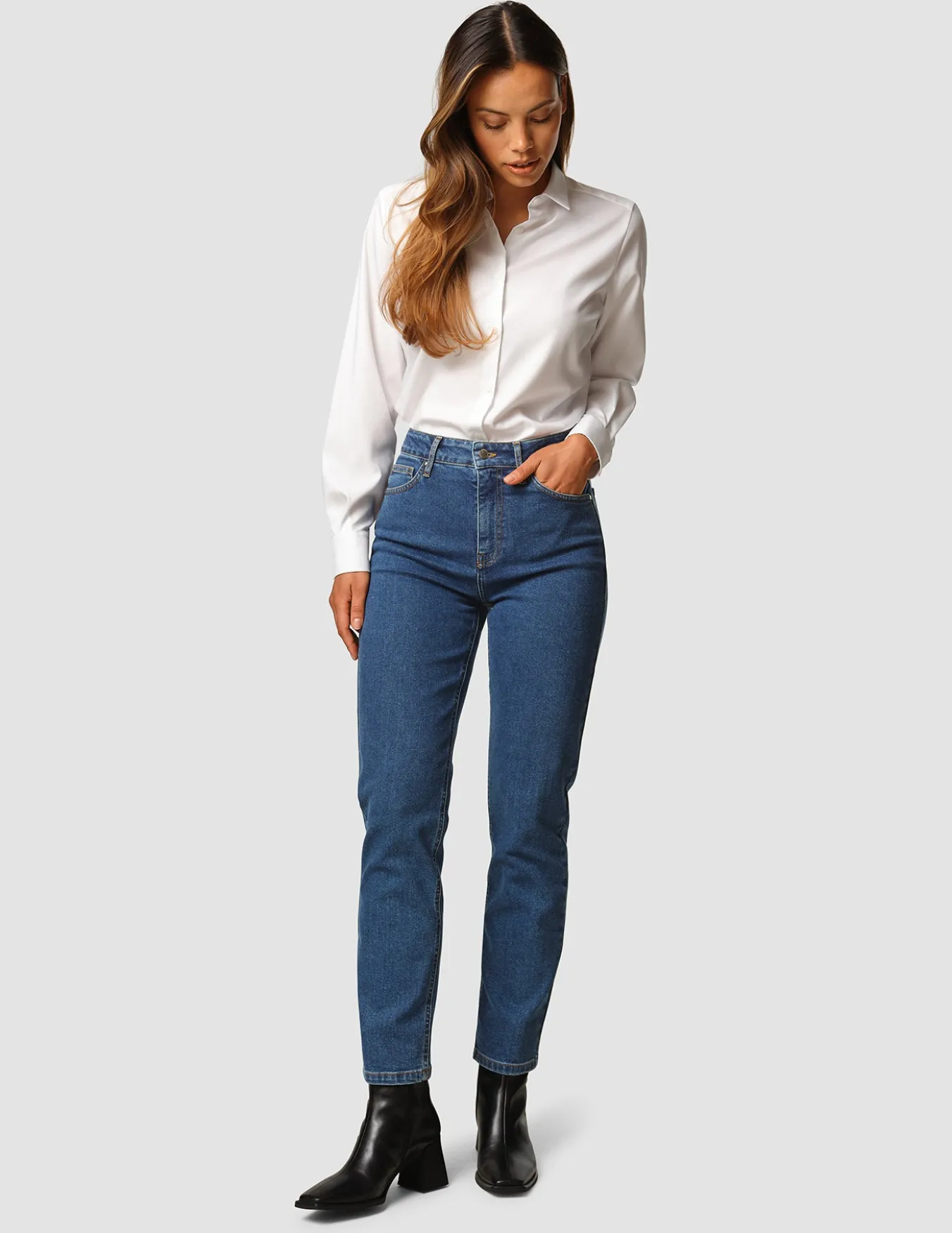 Jeans Tapered Medium Blue