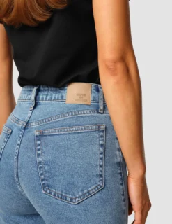 Jeans Tapered Snow Blue Wash