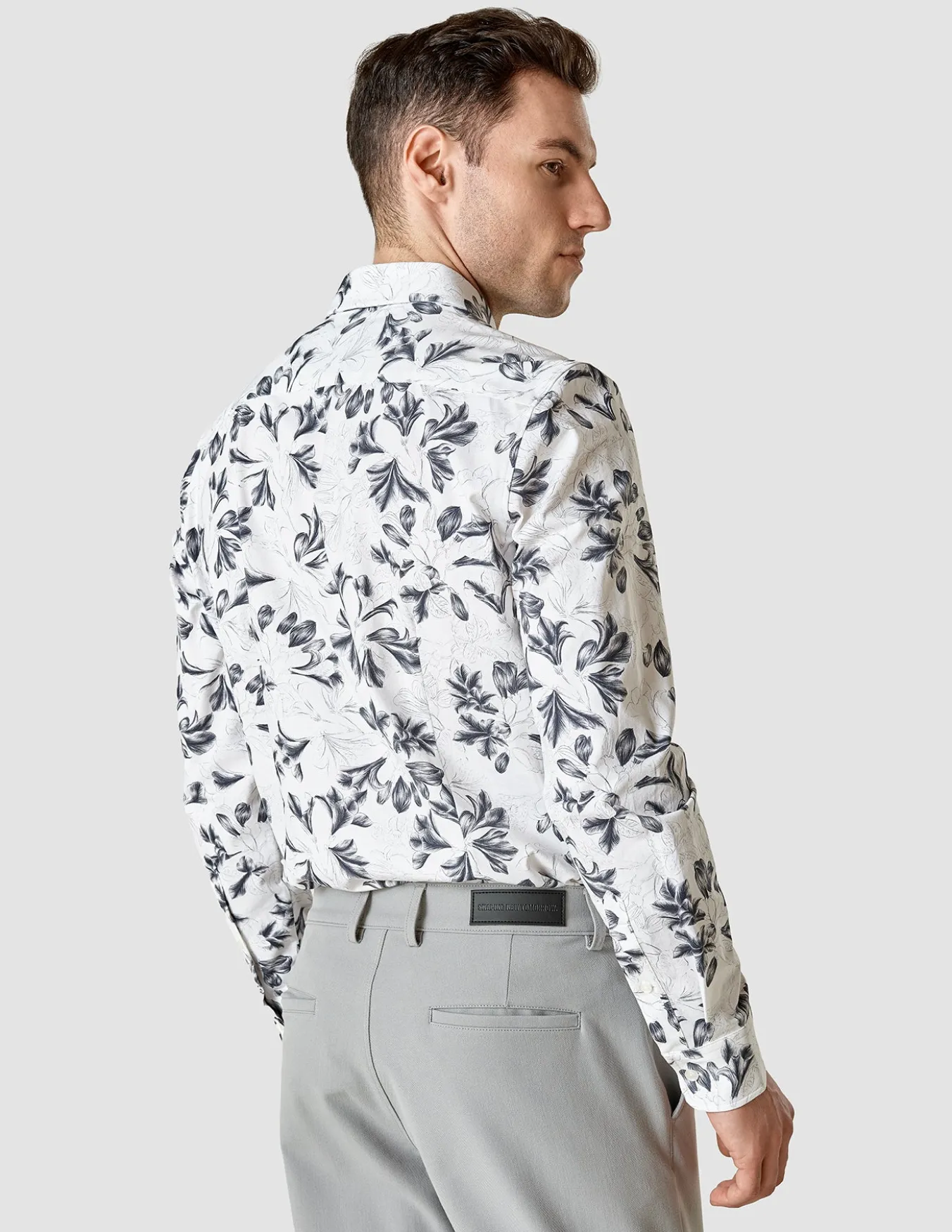Lightweight Classic Shirt Navy Flower Slim