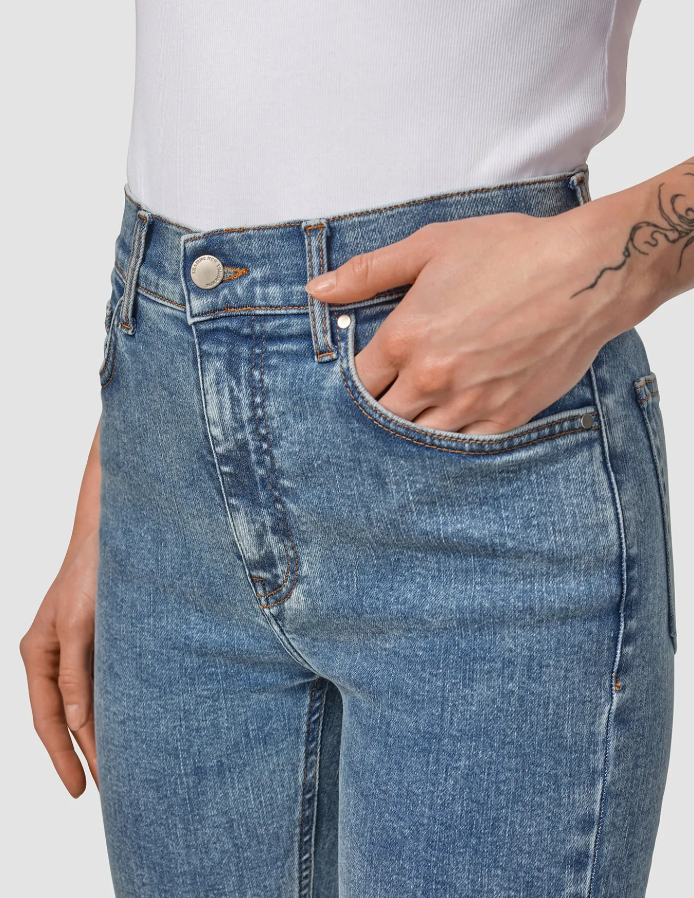 Sculpt Jeans Slim Snow Blue Wash