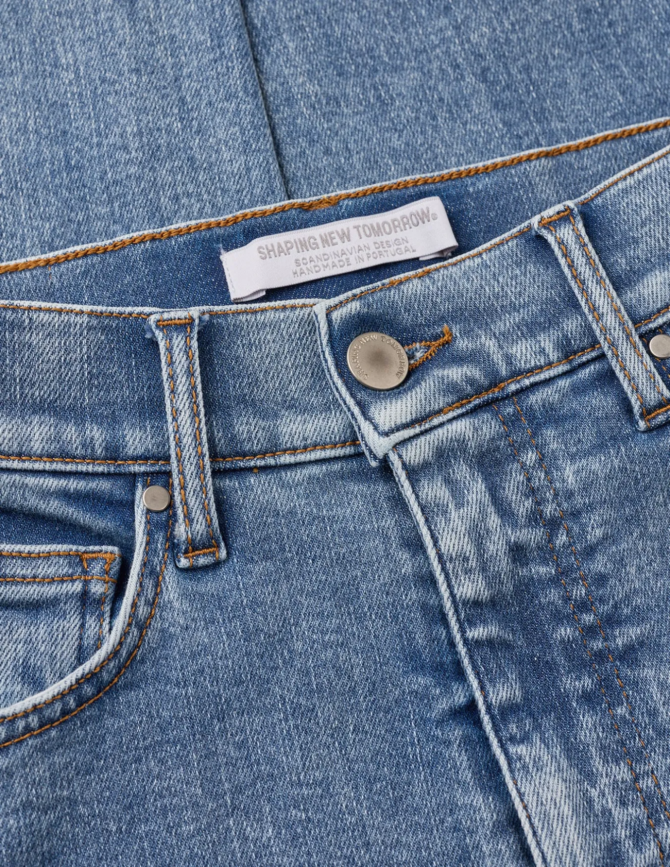 Sculpt Jeans Slim Snow Blue Wash