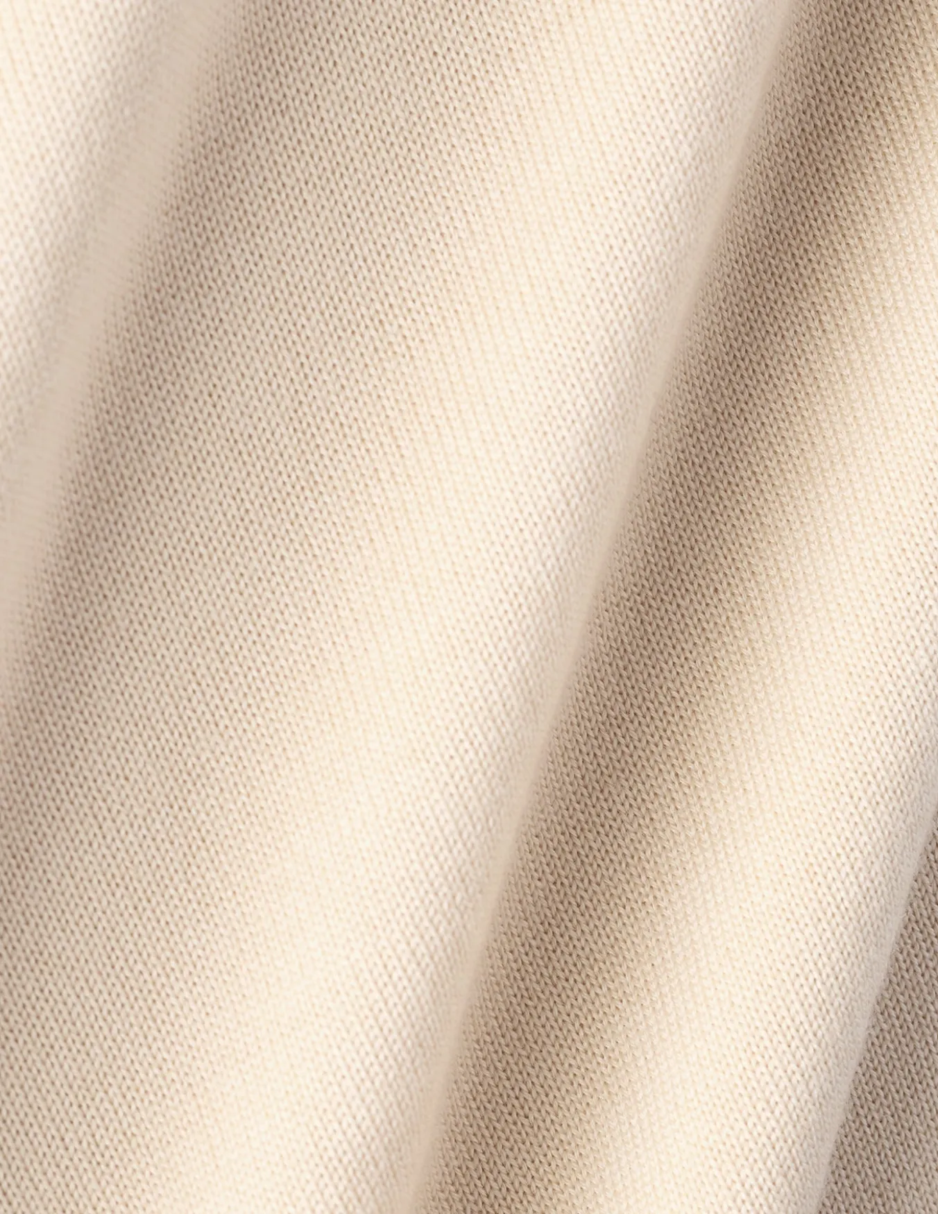 Seamless Premium Merino Knit Turtleneck Birchwood