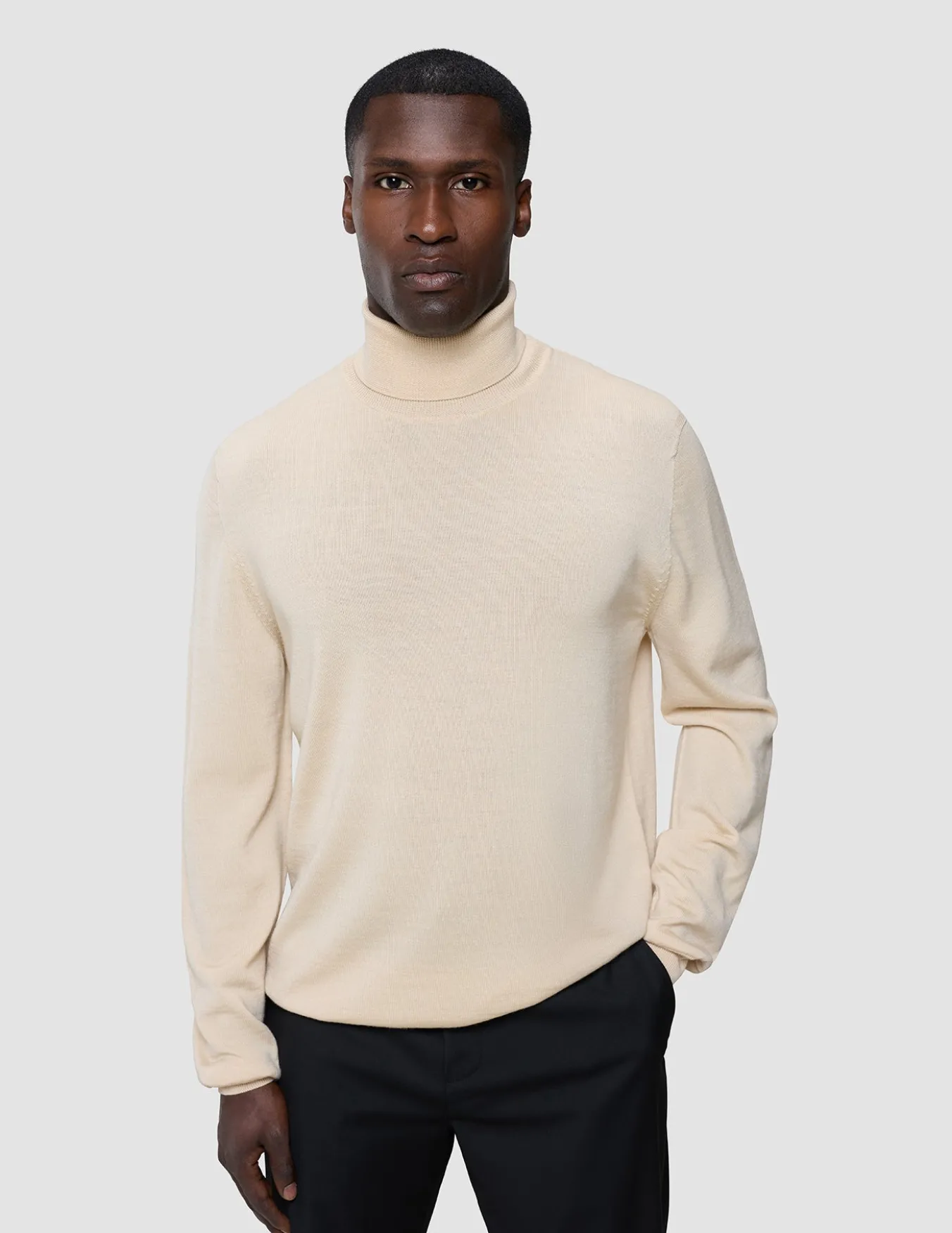 Seamless Premium Merino Knit Turtleneck Birchwood