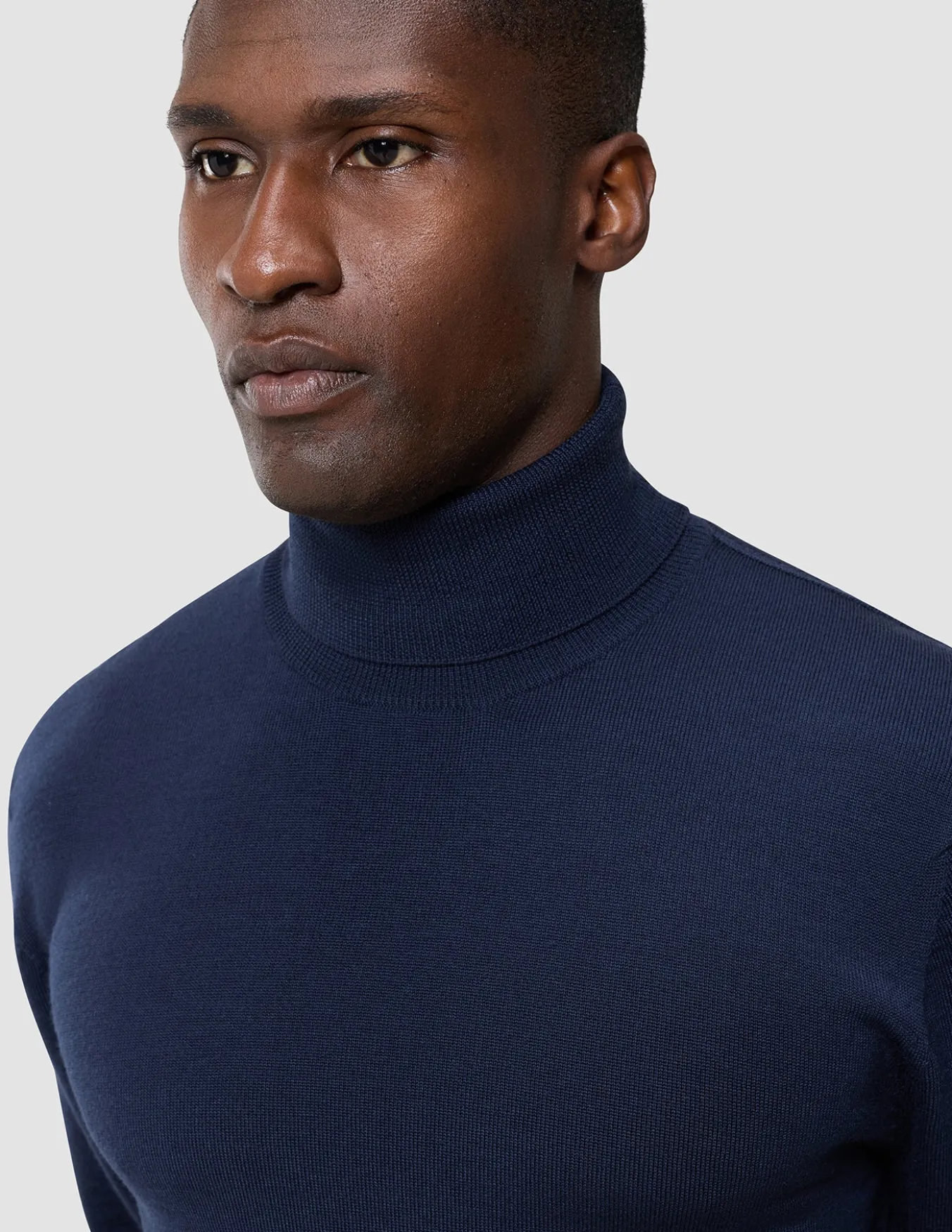 Seamless Premium Merino Knit Turtleneck Dark Navy