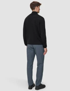 Seamless Premium Merino Knit Half Zip Black