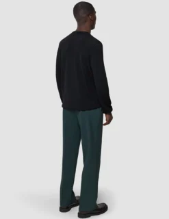 Seamless Premium Merino Knit Crewneck Black