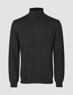 Seamless Premium Merino Knit Turtleneck Black