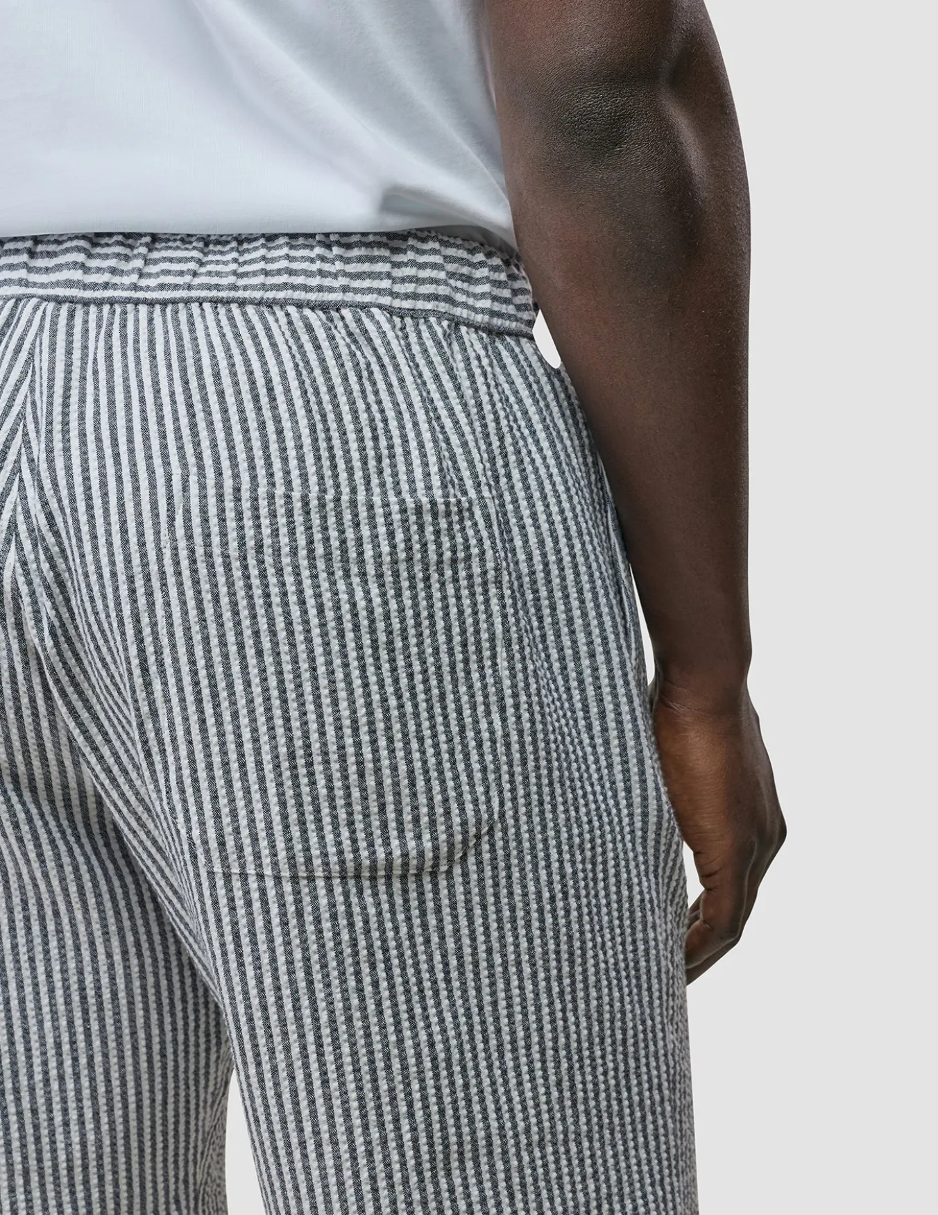 Seersucker Shorts Navy Stripes