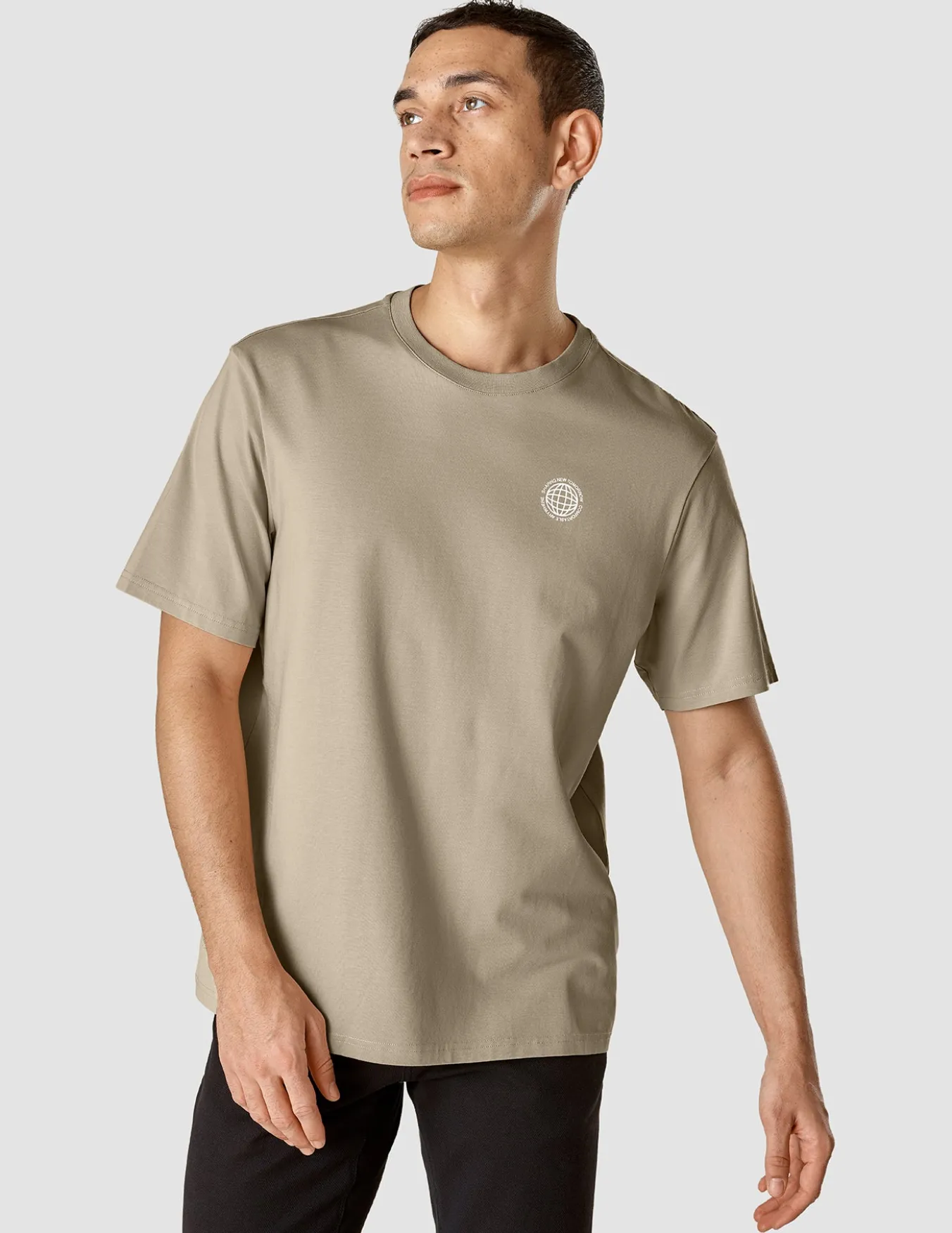 Supima T-shirt Box Fit Globe Sahara