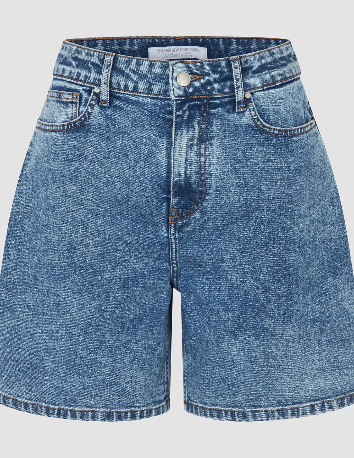 Women Classic Denim Shorts Snow Blue Wash