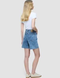 Women Classic Denim Shorts Snow Blue Wash