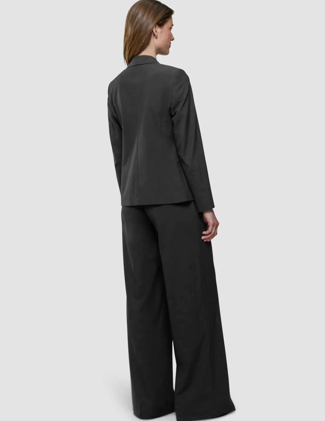 Women Ease Fitted Blazer Black