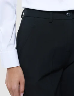 Women Ease Pants Tapered Black