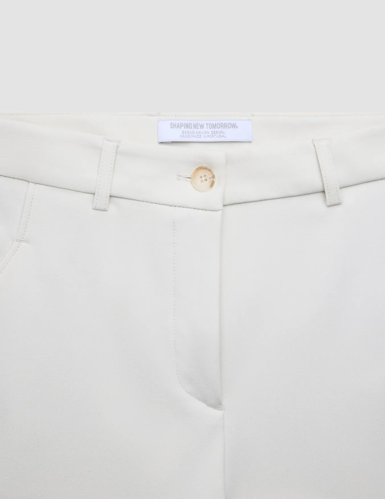 Women Essential Pants Tapered Off White