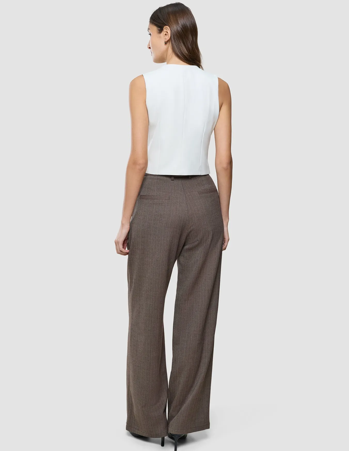 Women Essential Short Vest Off White