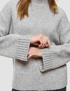 Women's Chunky Soft Wool Knit Turtleneck Medium Grey Melange