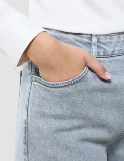 Women's Classic Jeans Straight Light Grey Washed