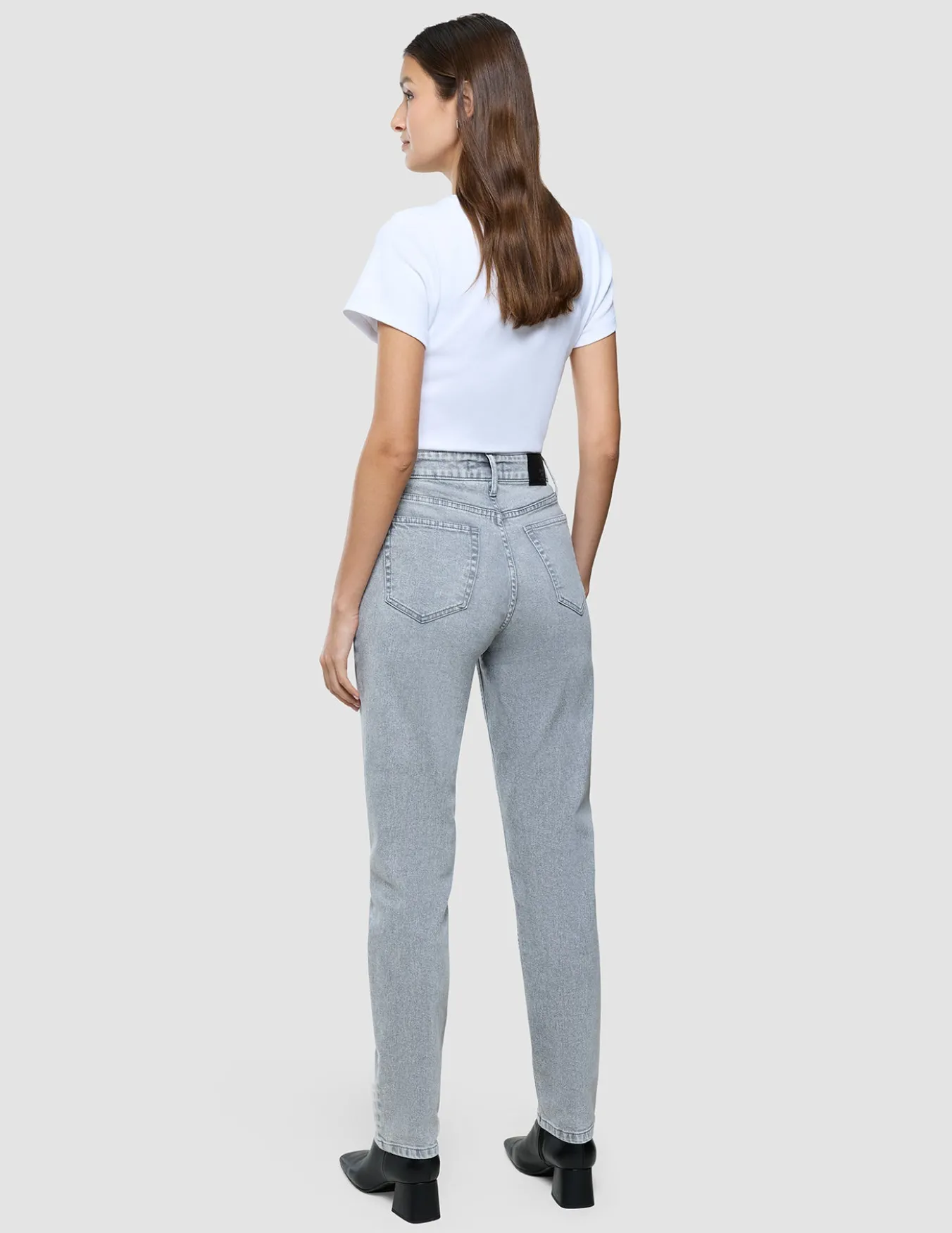 Women's Classic Jeans Tapered Light Grey Washed