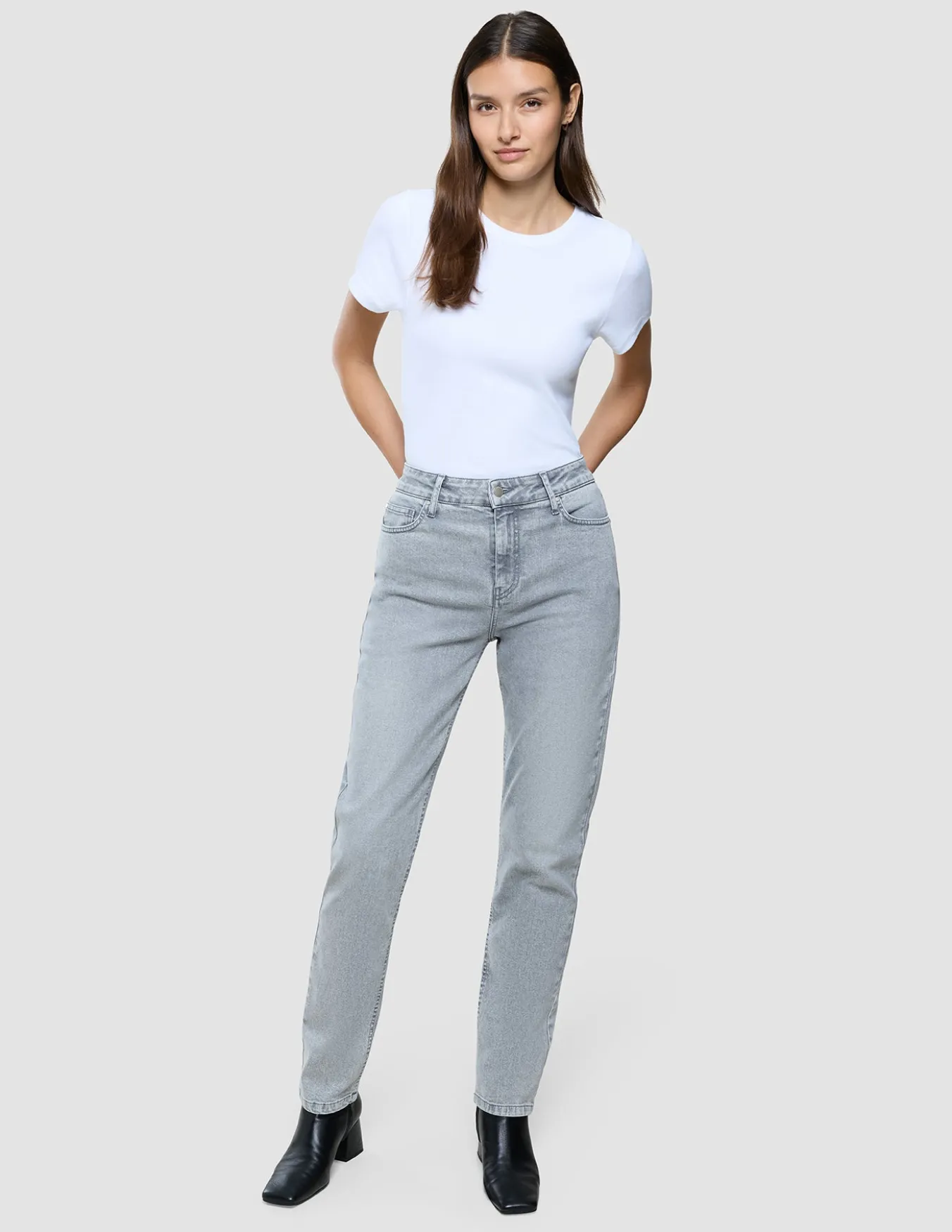 Women's Classic Jeans Tapered Light Grey Washed
