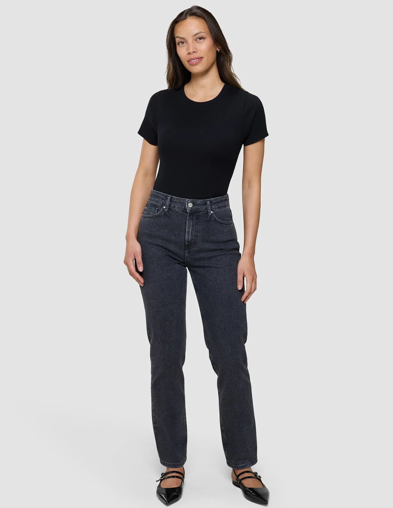 Women's Classic Jeans Tapered Washed Black