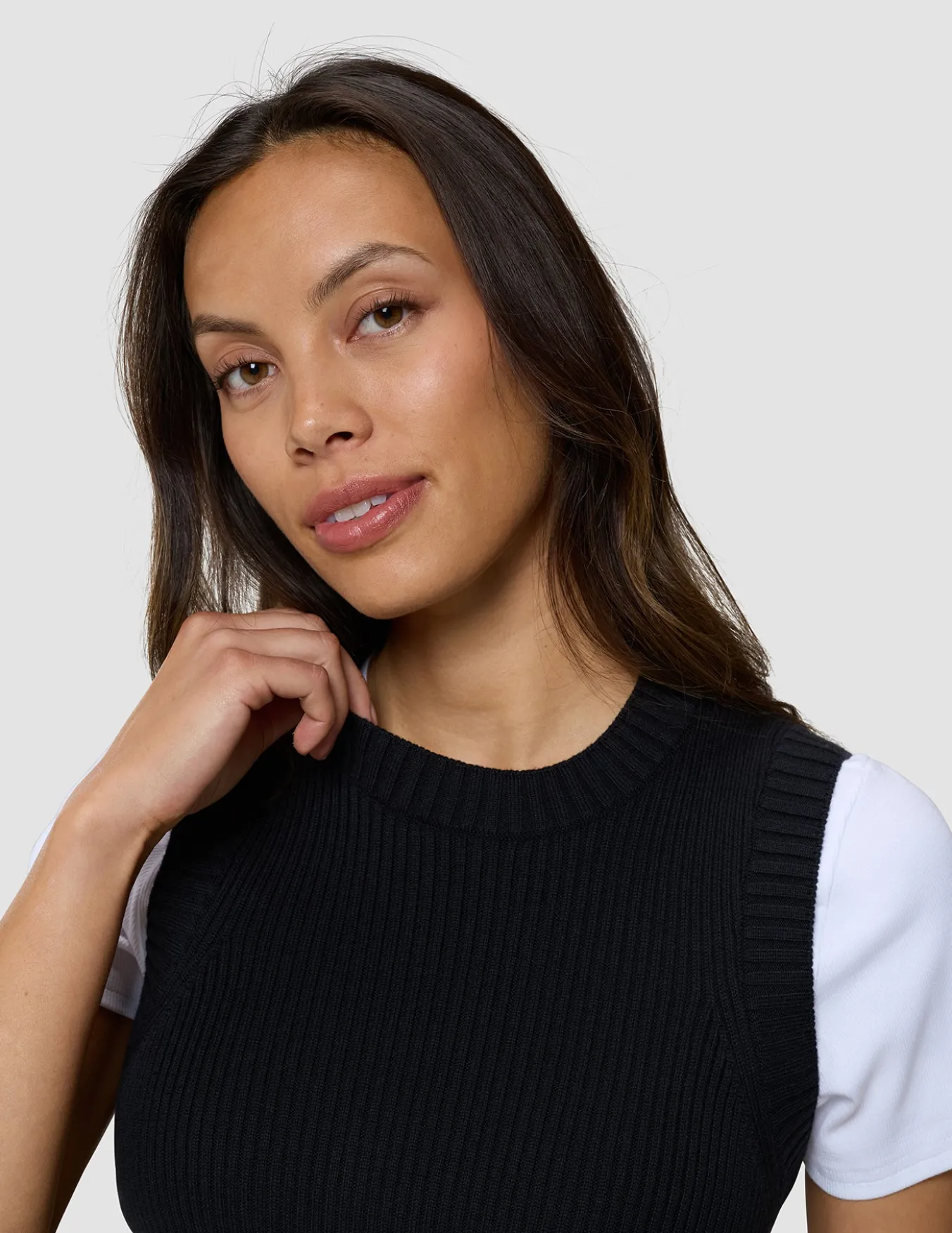 Women's Fine Knit Rib Vest Black