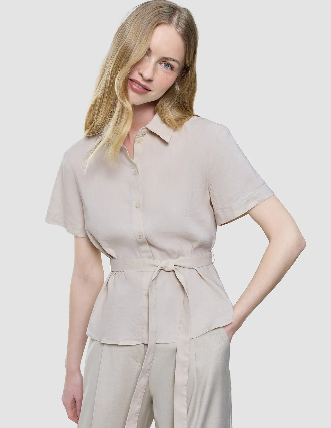 Women's Linen Shirt Short Sleeved Sandy Beige